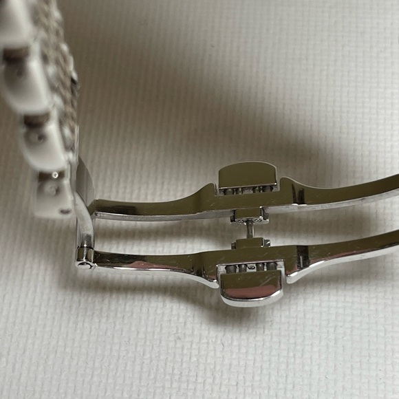 COPY - David Yurman Watch - Picture 12 of 13